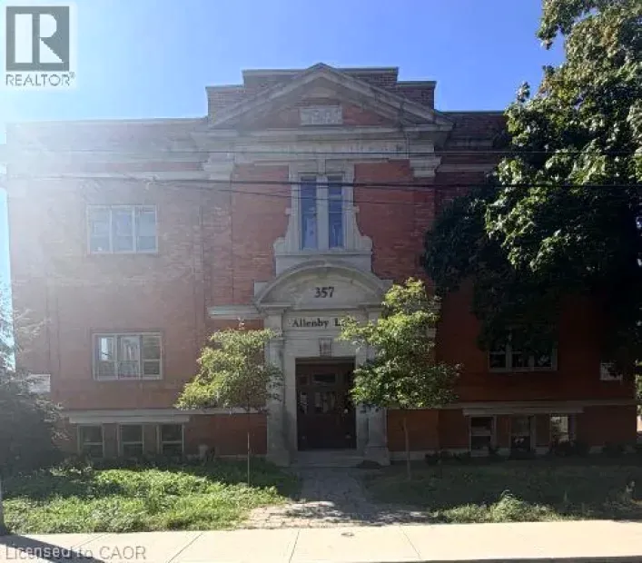 357 HUNTER Street W Unit# 22, Hamilton
