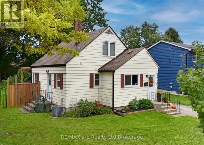 House for sale: 357 KNIGHTSBRIDGE ROAD, Woodstock