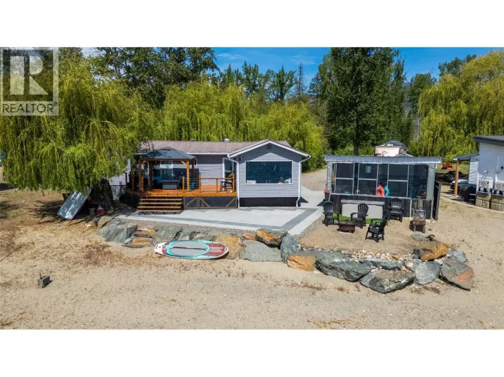 3572 Hilliam Frontage Road, Scotch Creek