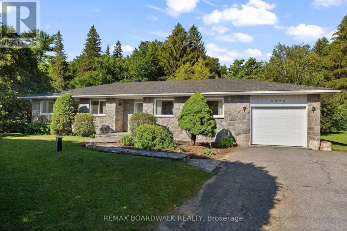 3572 WOODROFFE AVENUE, Ottawa