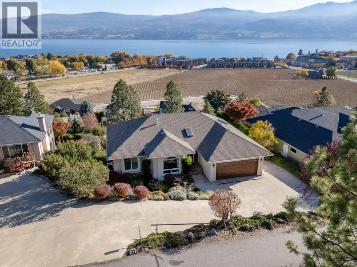 3576 Apple Way Boulevard, West Kelowna