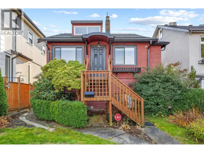 3576 W 17TH AVENUE, Vancouver