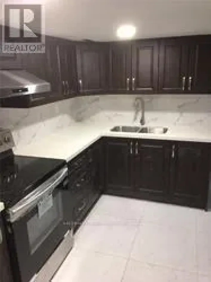 358 HILLCREST AVENUE, Toronto