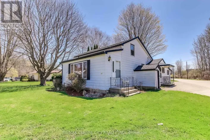 358 WARREN STREET, Central Elgin