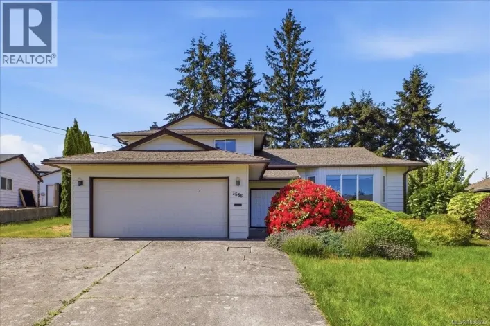 3586 Country Club Dr, Nanaimo