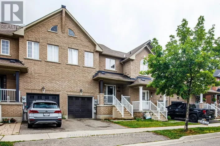 359 BUSSEL CRESCENT, Milton