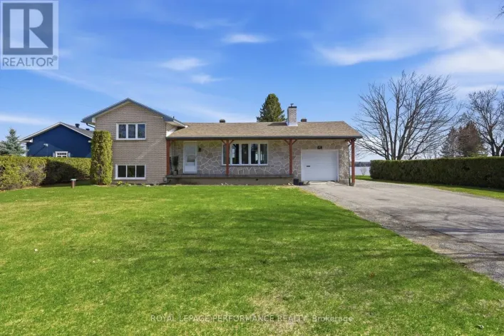 3595 FRONT ROAD, East Hawkesbury