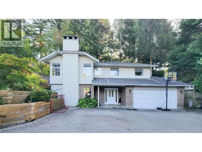 3595 WELLINGTON CRESCENT, North Vancouver