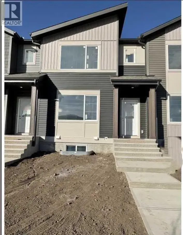 3598 Chestermere Boulevard, Chestermere