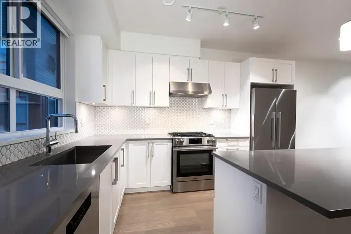 36 10233 RIVER DRIVE, Richmond