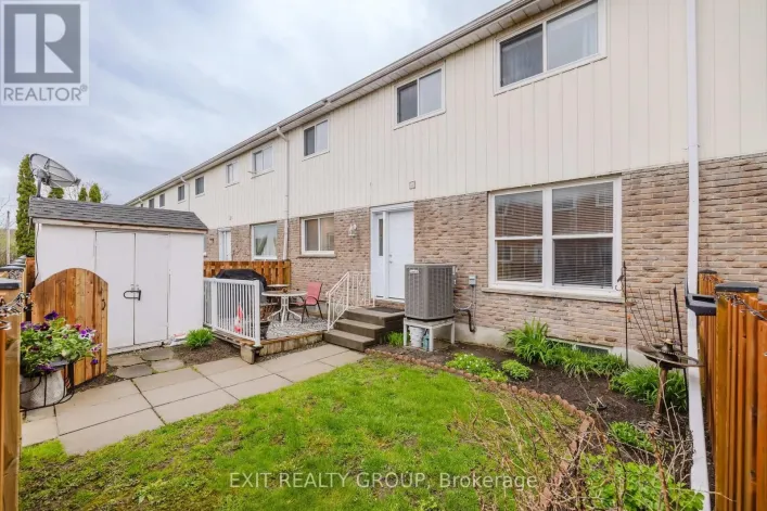36 - 19 TRACEY PARK DRIVE, Belleville