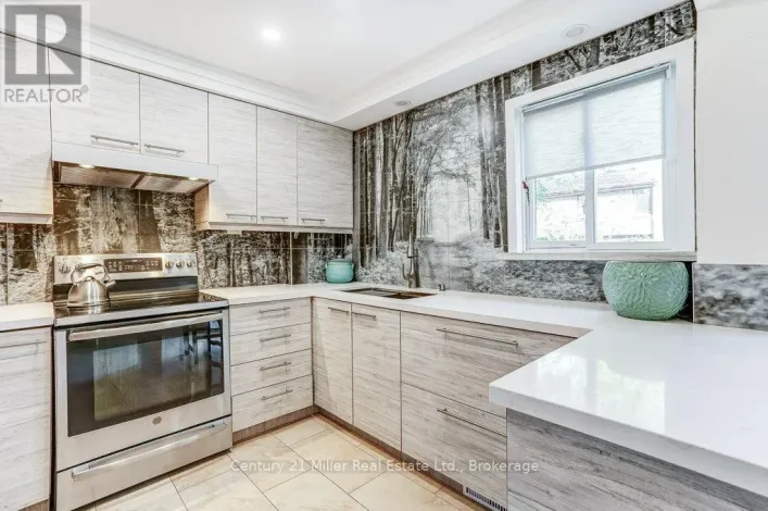 36 - 2605 WOODCHESTER DRIVE, Mississauga