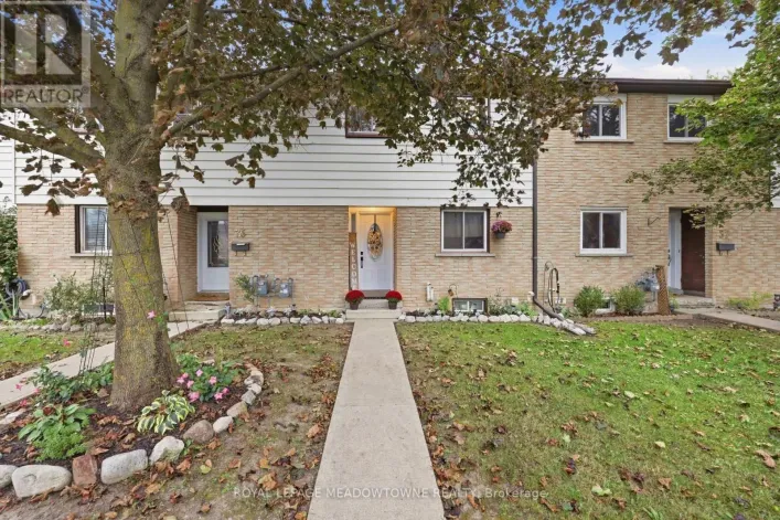 36 - 59 MAPLE AVENUE, Halton Hills