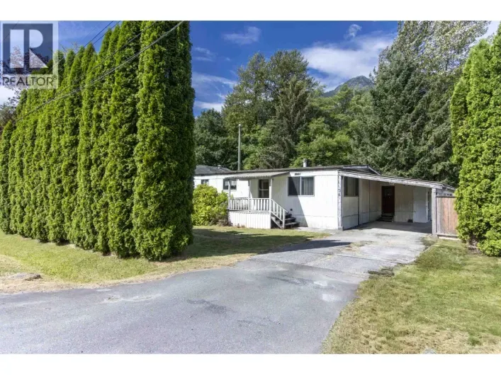 36 BRACKEN PARKWAY, Squamish