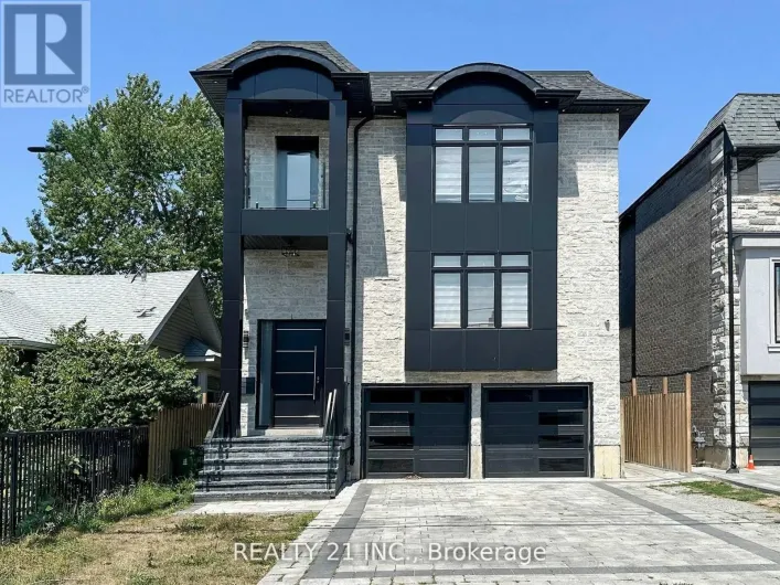 House for sale: 36 CRAIGLEE DRIVE, Toronto
