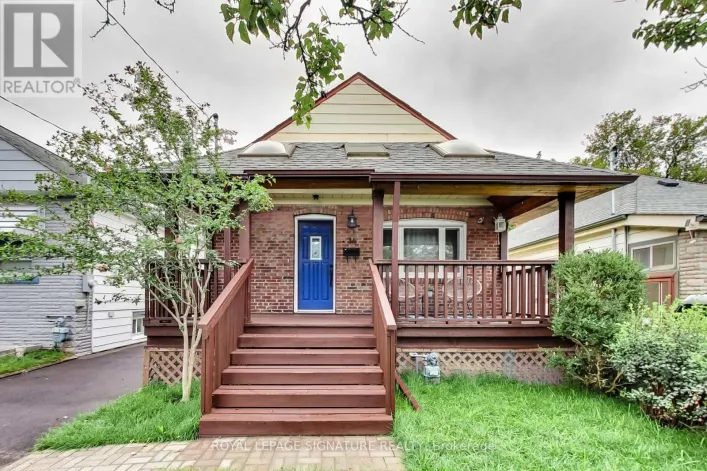 36 CRISCOE STREET, Toronto