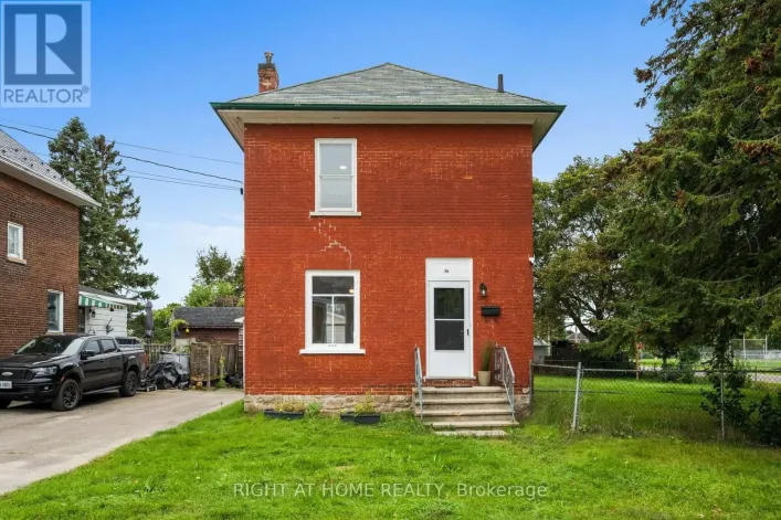36 EMPRESS AVENUE, Smiths Falls