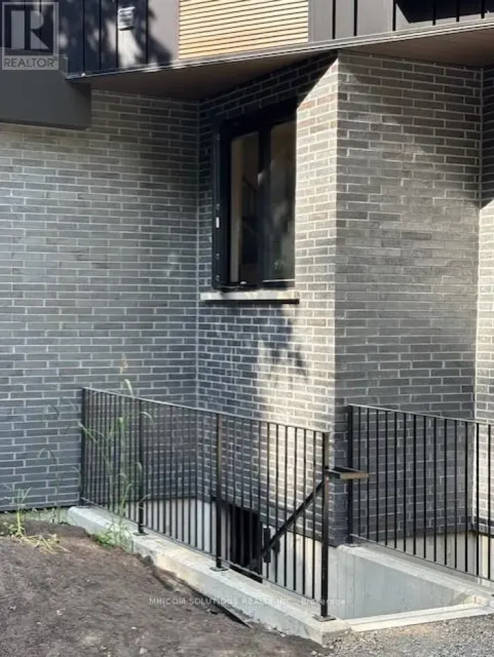 36 GOOCH AVENUE, Toronto