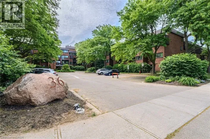 36 HAYHURST Road Unit# 334, Brantford