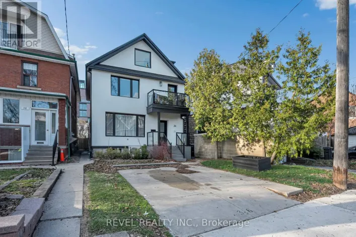 36 HUMBERSIDE AVENUE, Toronto
