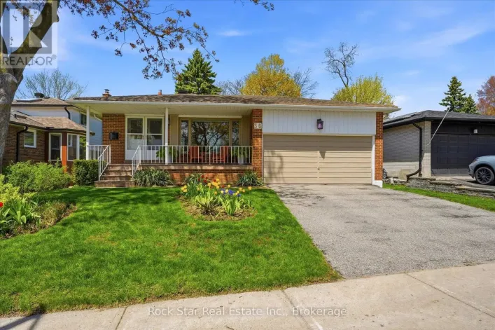 36 LANGEVIN CRESCENT, Toronto