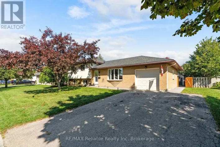 36 LEE CRESCENT, Goderich)