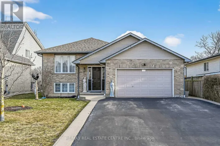 36 LONGVIEW COURT, Hamilton