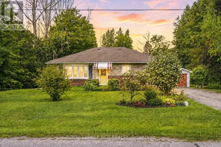 36 MAY AVENUE, East Gwillimbury