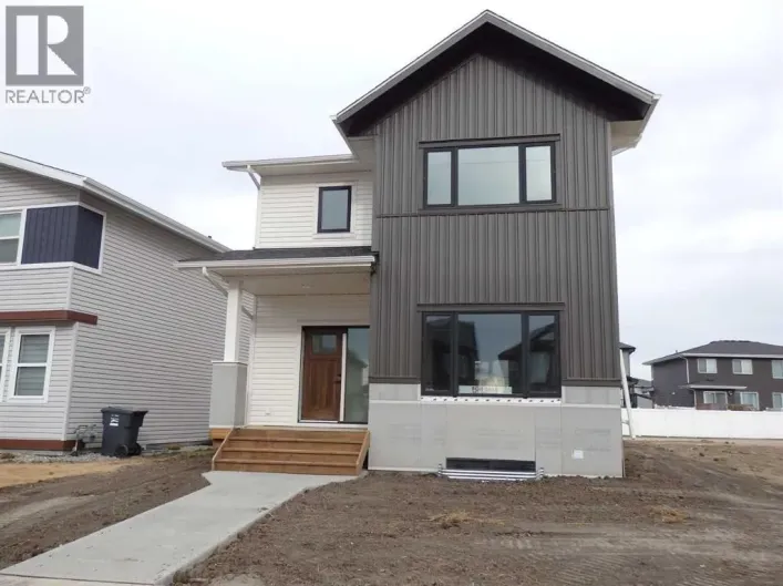 36 Memorial Parkway, Rural Red Deer County