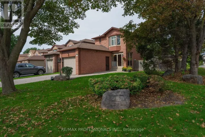 36 MILLINGTON CRESCENT, Ajax