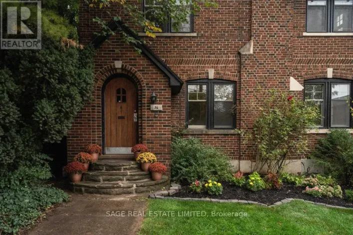 36 MOUNTWOOD AVENUE, Hamilton