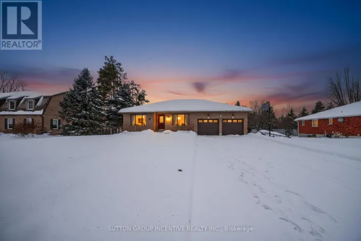 36 NICHOLSON CRESCENT, Springwater