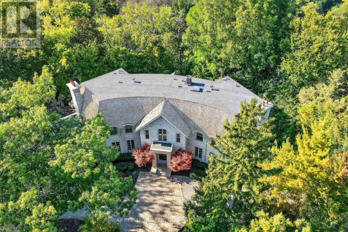 36 OLD YONGE STREET, Toronto