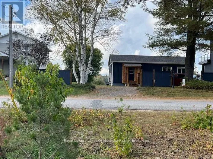 36 OTTAWA AVENUE, South River