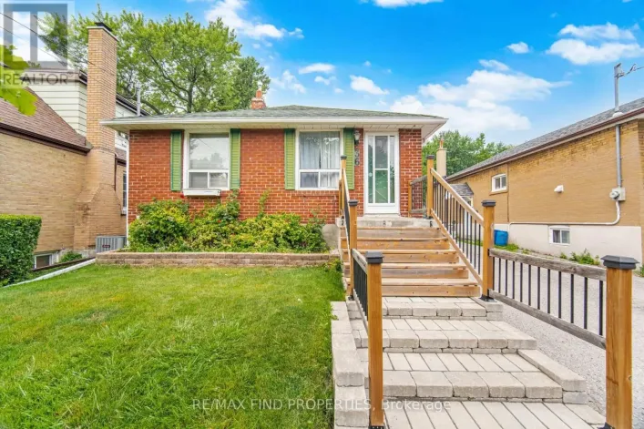 36 PINEGROVE AVENUE, Toronto