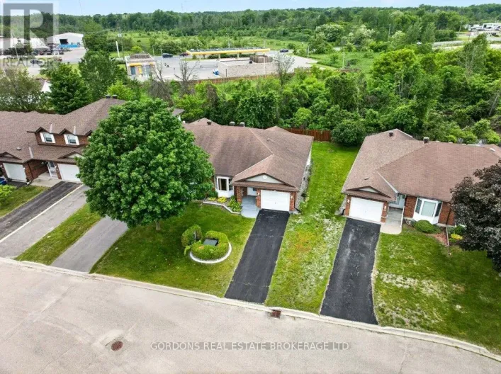 36 WILMOT YOUNG PLACE, Brockville