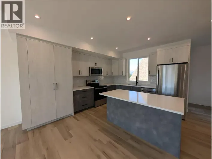 3602 Pleasant Valley Road Unit# 4, Vernon