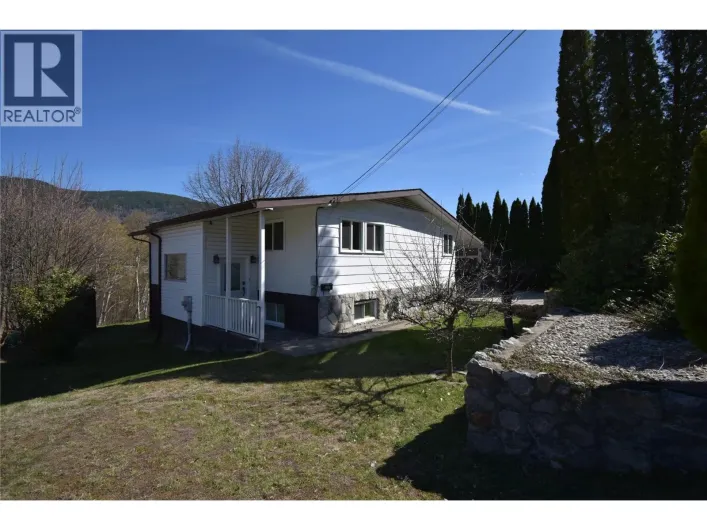 3605 9th Avenue, Castlegar