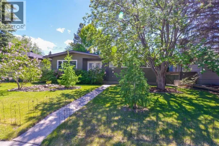 361 Capri Avenue NW, Calgary