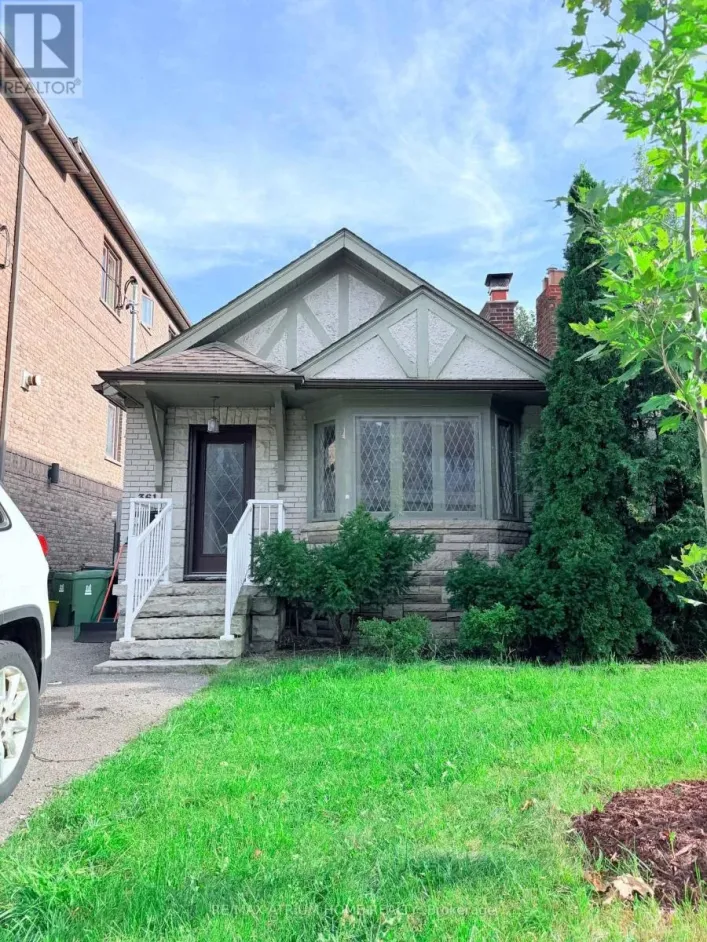 361 FAIRLAWN AVENUE, Toronto