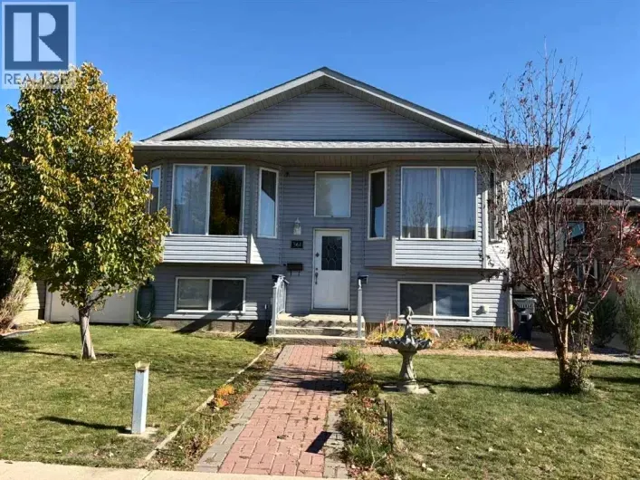361 Somerset Row SE, Medicine Hat