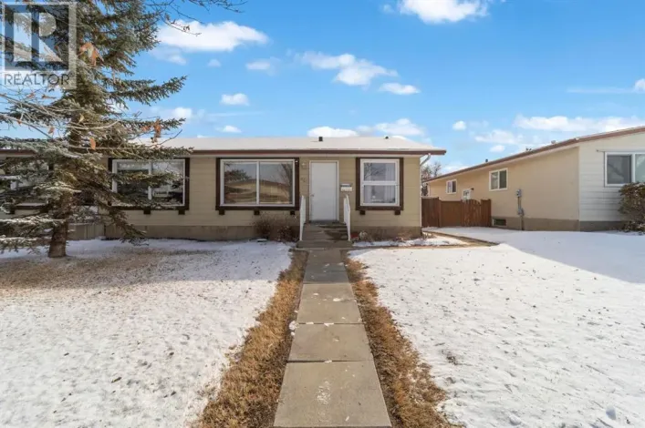 3611A 66A Street, Camrose