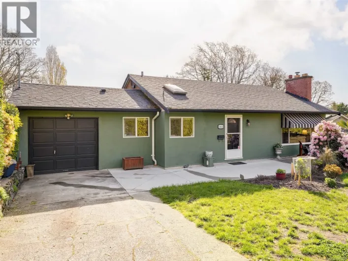 3615 Doncaster Dr, Saanich