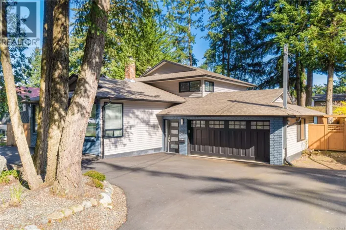 3617 Country Club Dr, Nanaimo