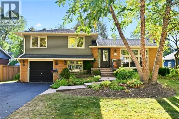 362 OAKWOOD Drive, Burlington