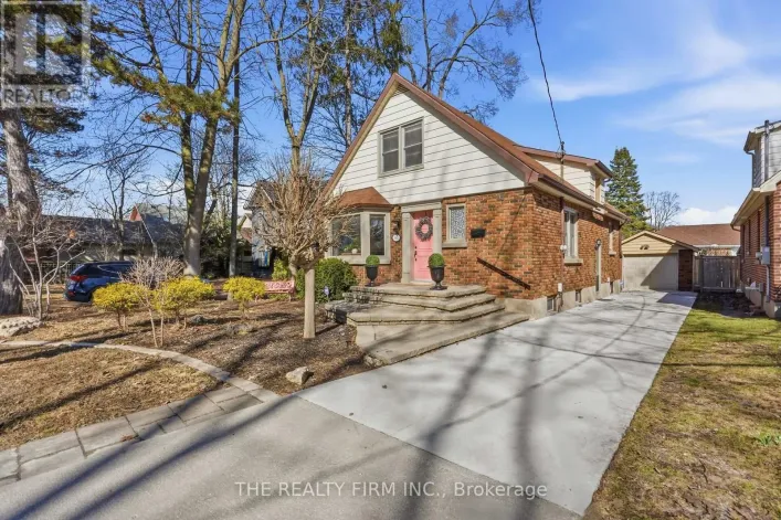 362 RIDOUT STREET S, London South