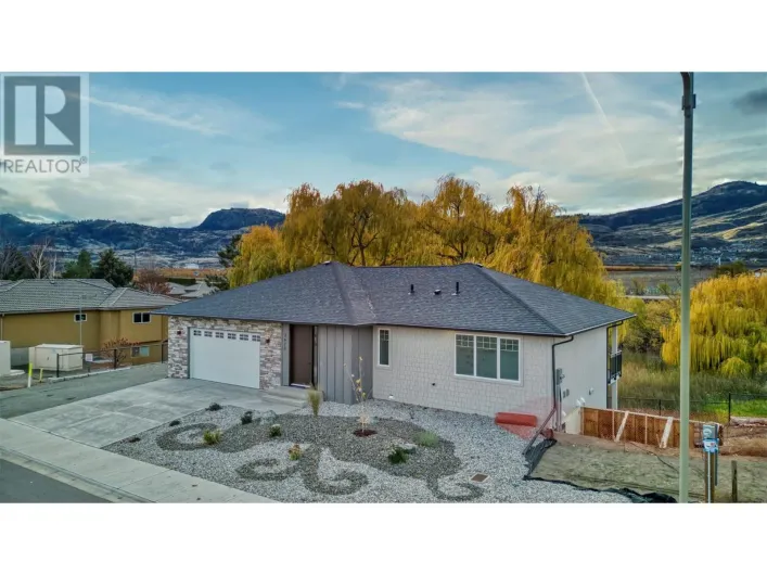 3620 LOBELIA Drive, Osoyoos