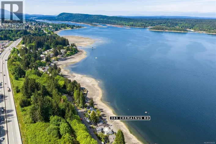 363 Chemainus Rd, Ladysmith