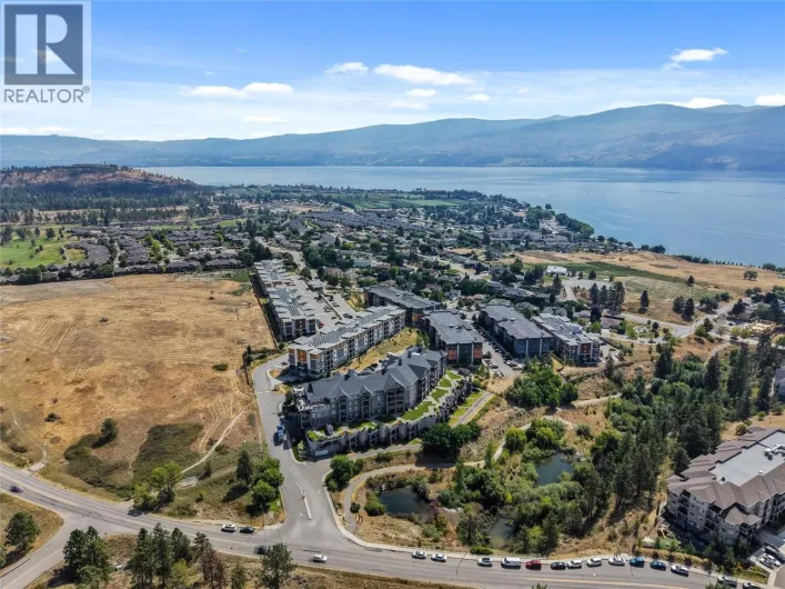 Apartment for sale: 3645 Carrington Road Unit# 310, West Kelowna