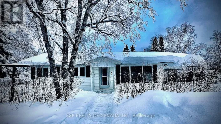 365 SEVENTH STREET E, Cochrane